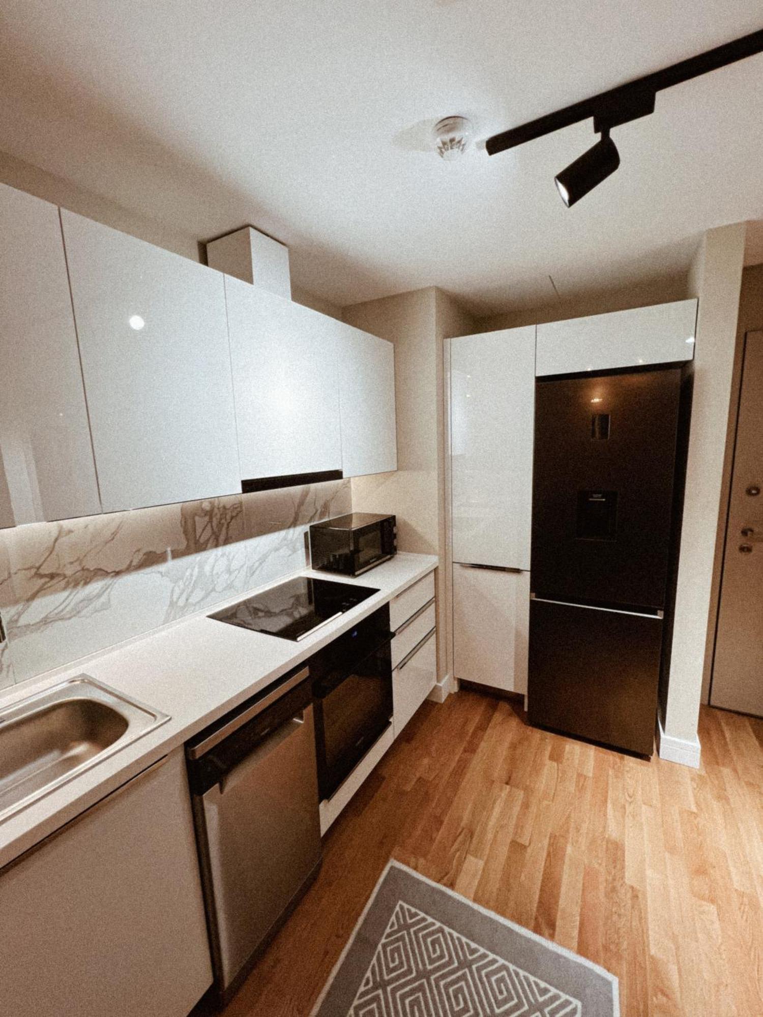 180° View Apartment In Diamond Building Skopje Luaran gambar
