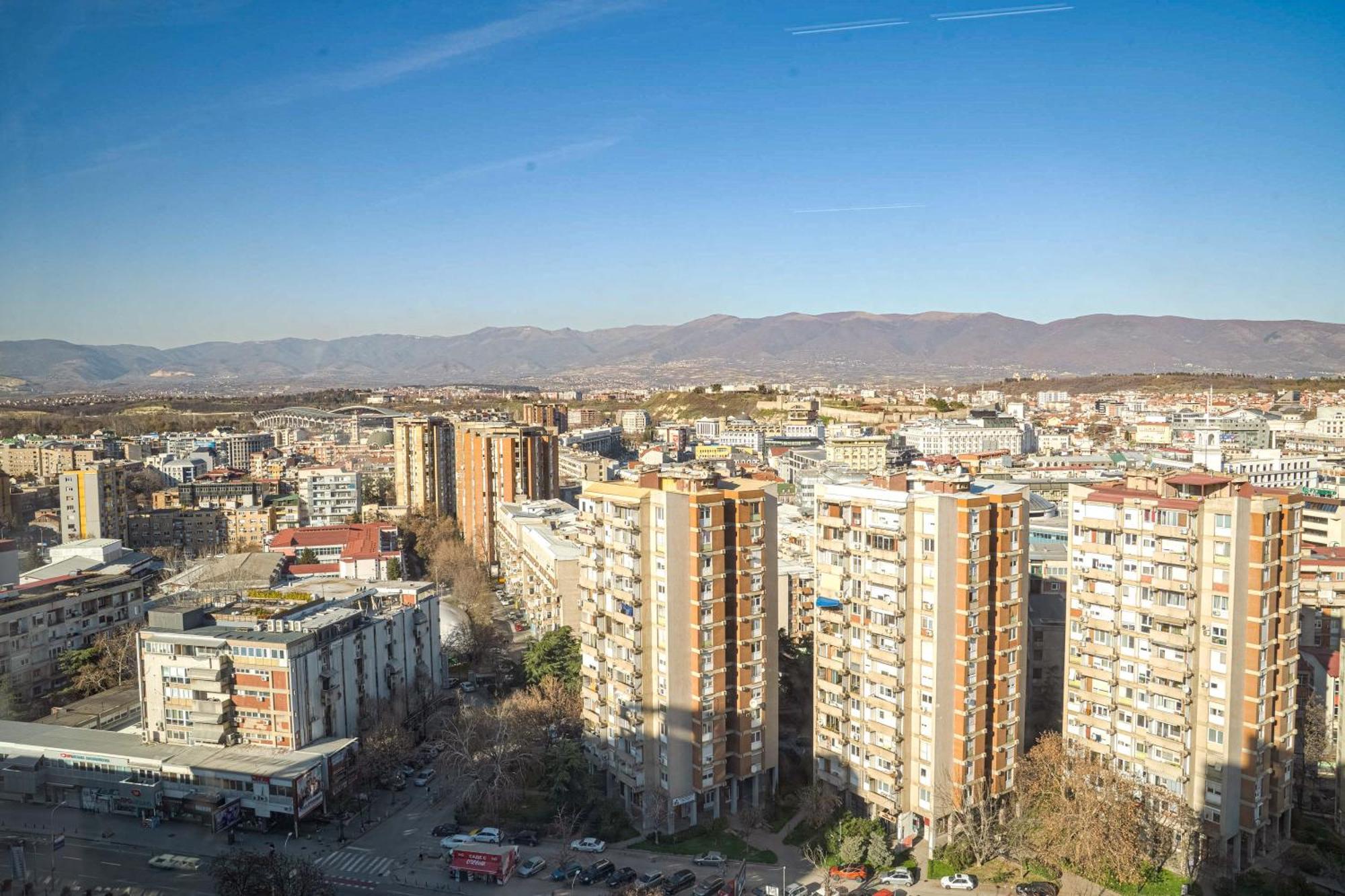 180° View Apartment In Diamond Building Skopje Luaran gambar