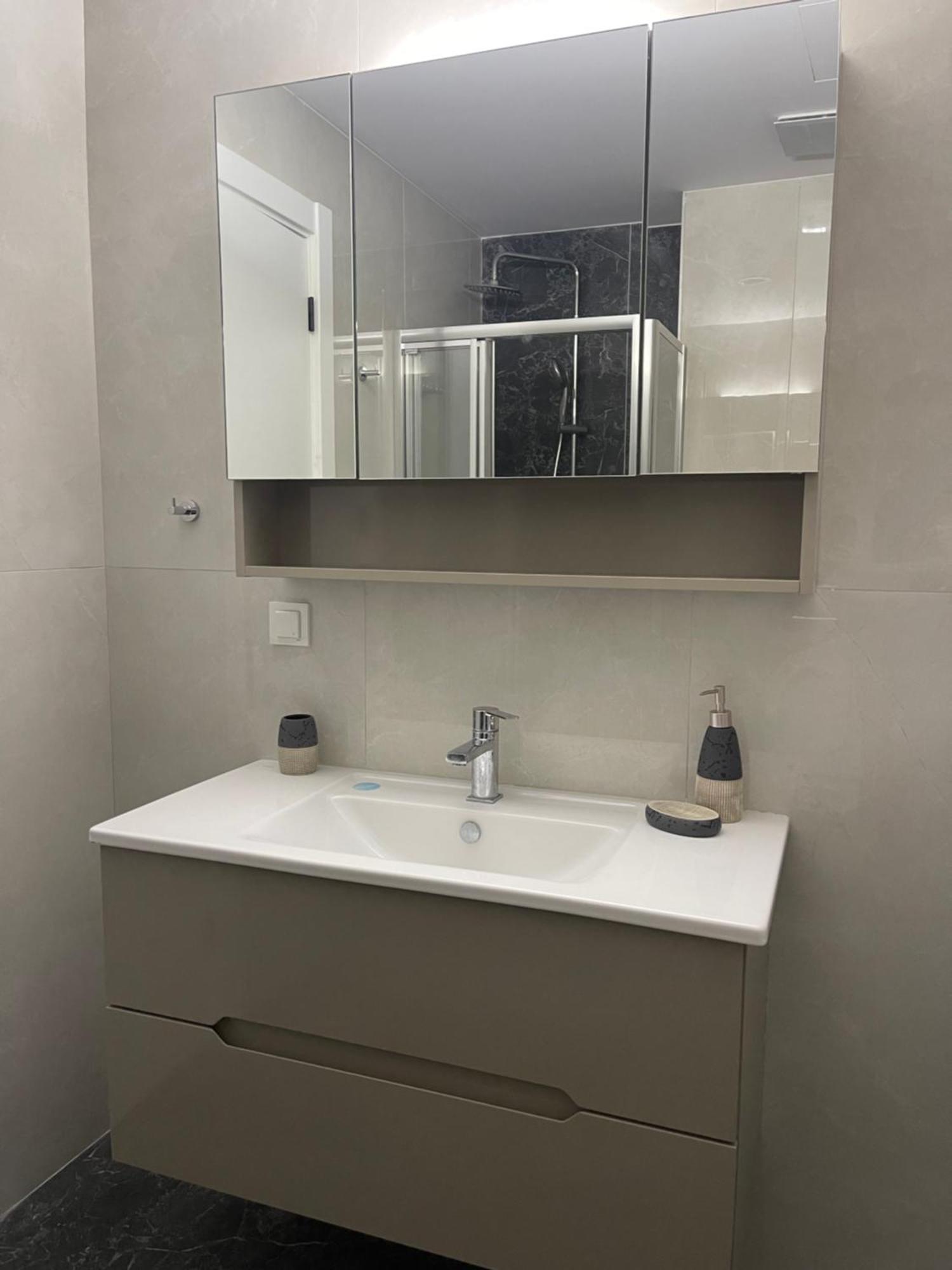 180° View Apartment In Diamond Building Skopje Luaran gambar