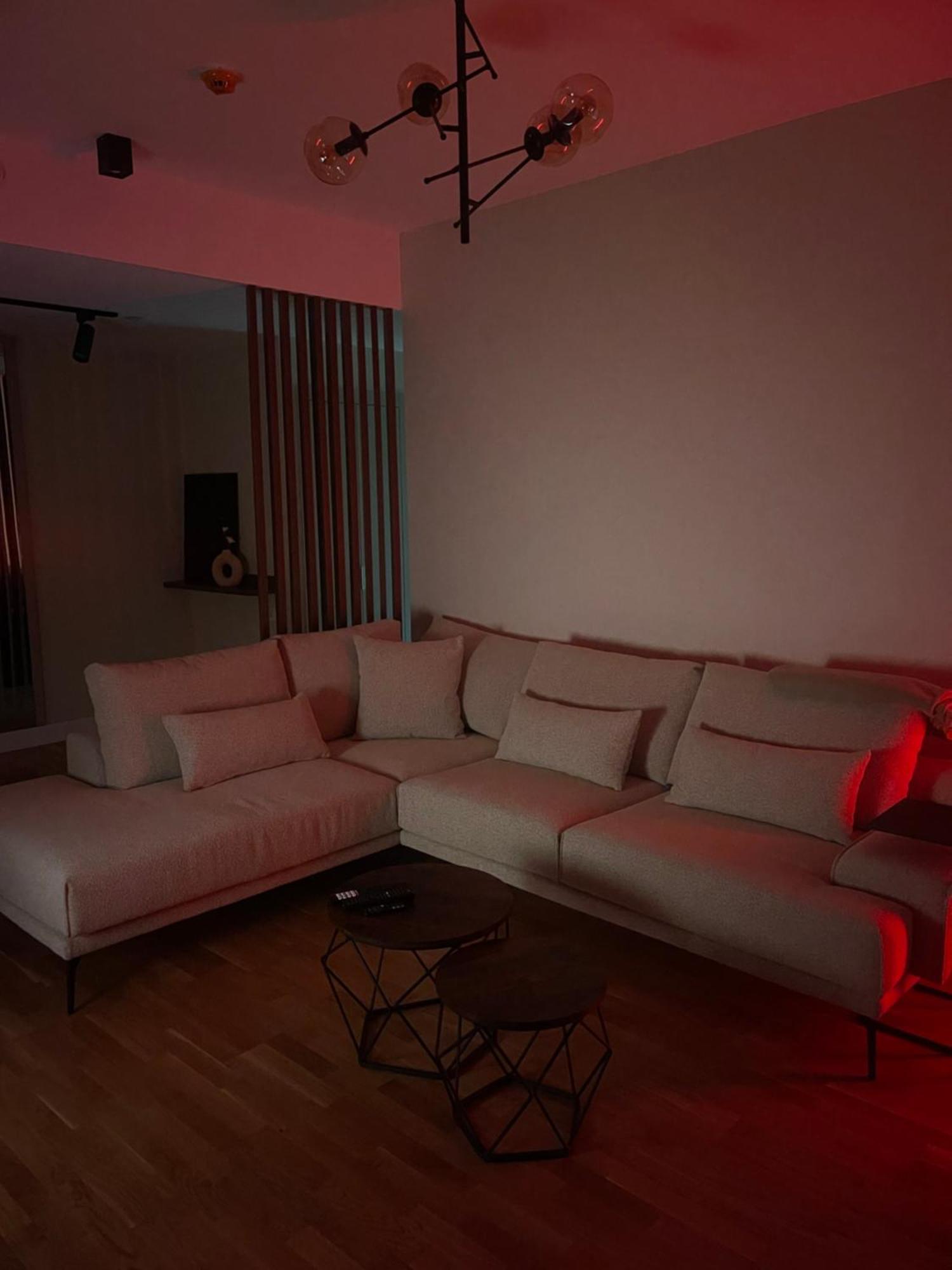 180° View Apartment In Diamond Building Skopje Luaran gambar